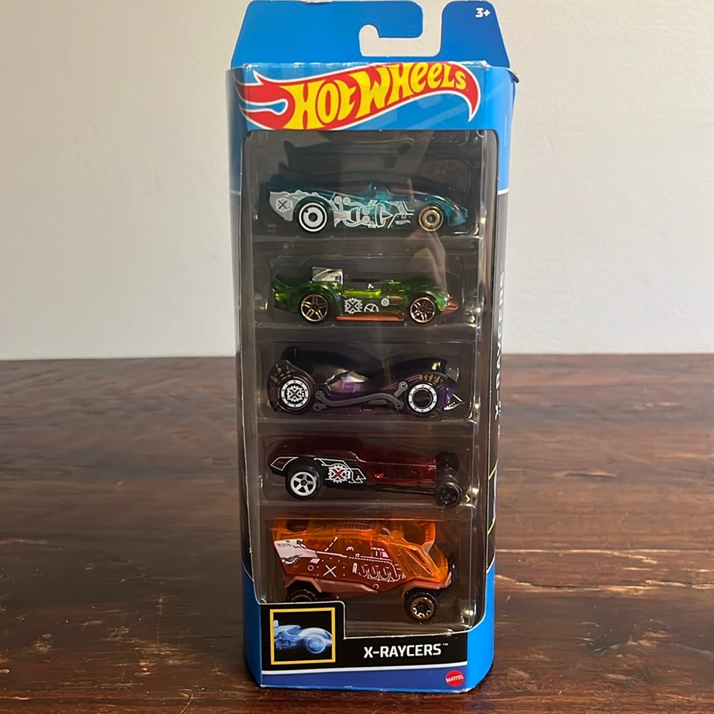 Hot wheels x- raycers